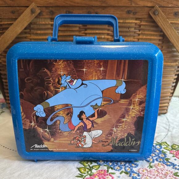 Vintage 90's Disney Aladdin & Genie Plastic Lunchbox (NO THERMOS) Made in USA - Picture 1 of 12